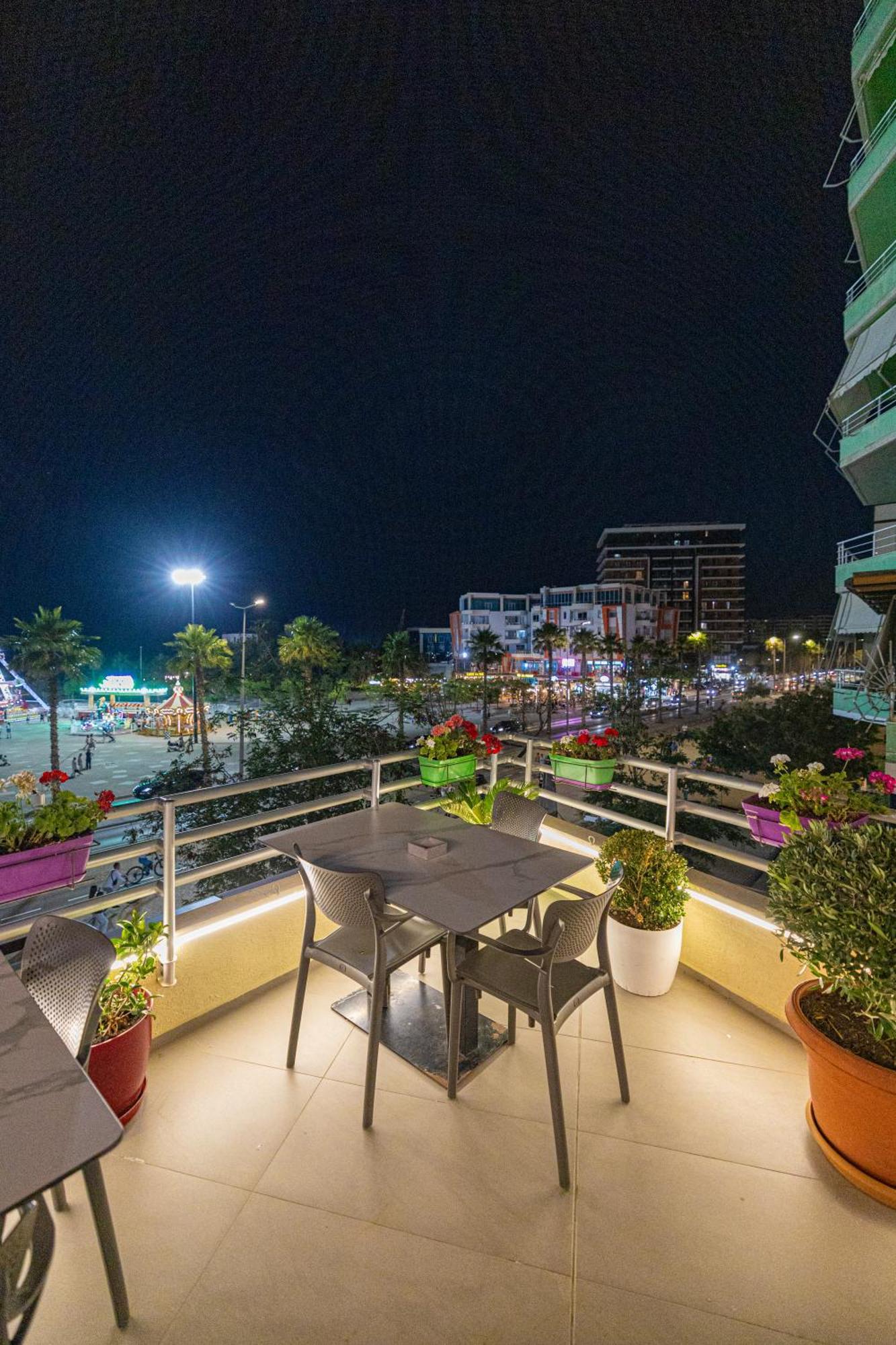 Veranda Boutique Hotel Вльора Екстер'єр фото