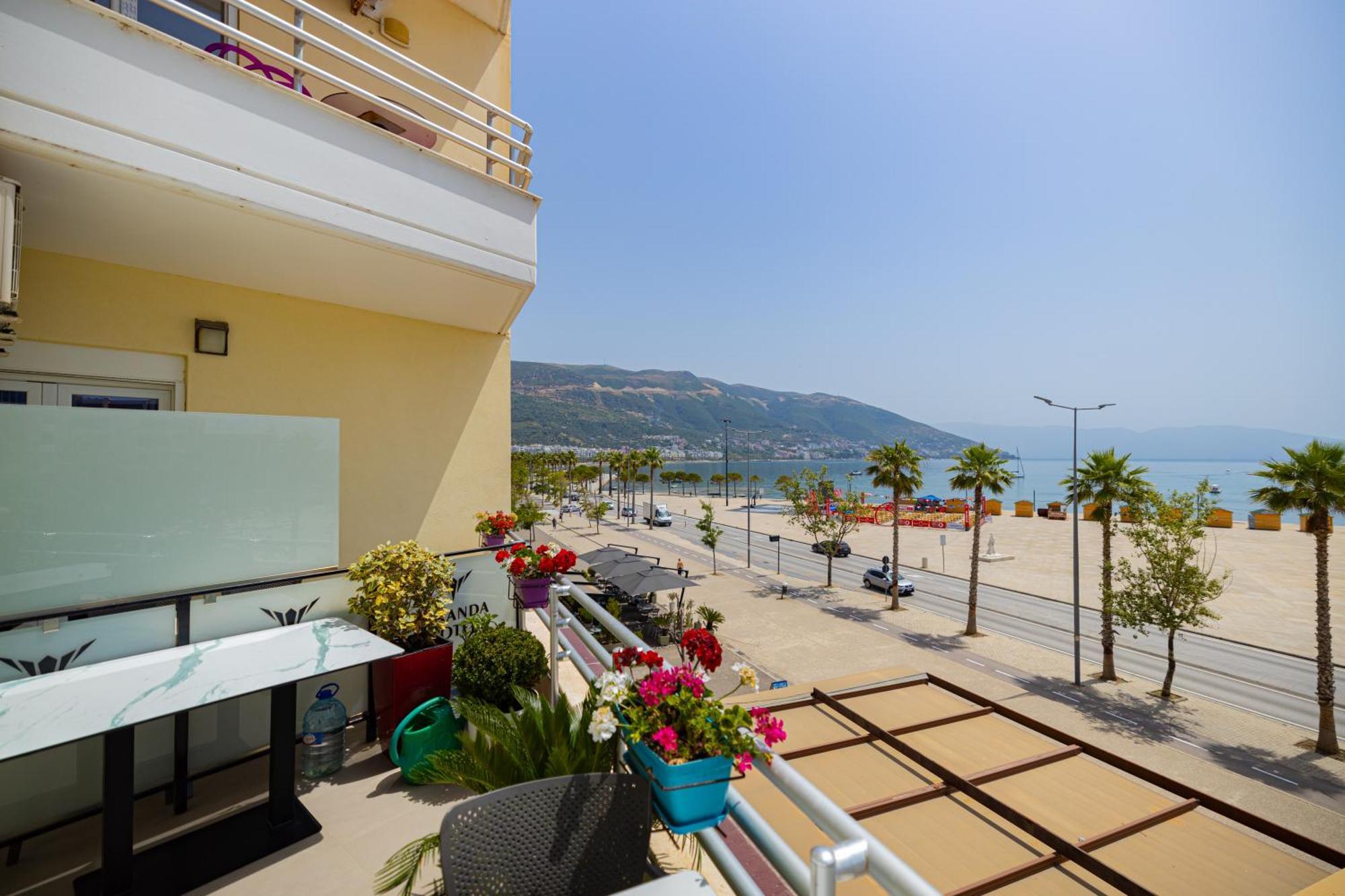 Veranda Boutique Hotel Вльора Екстер'єр фото