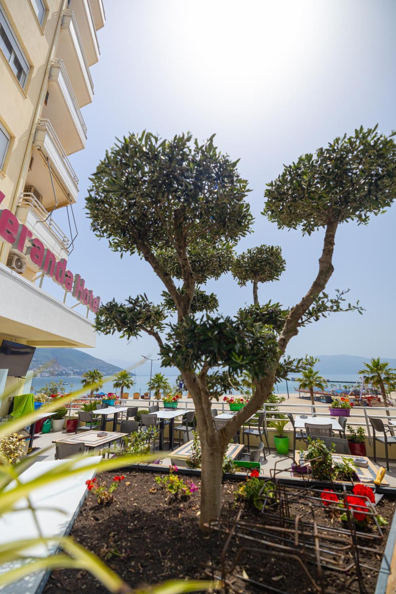 Veranda Boutique Hotel Вльора Екстер'єр фото